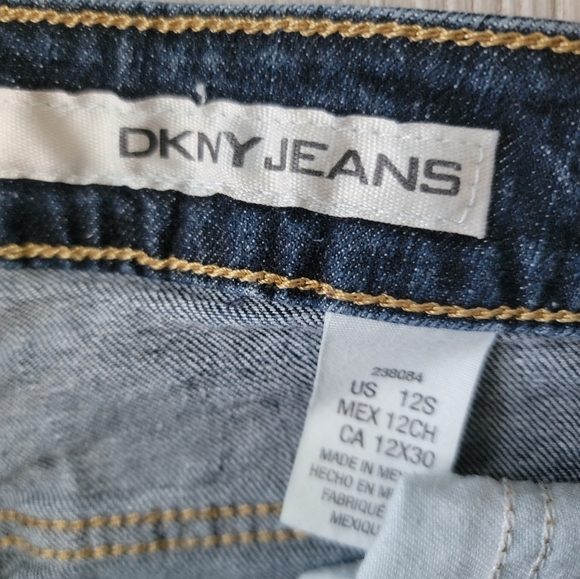 DKNY JEANS - Picture 3 of 3